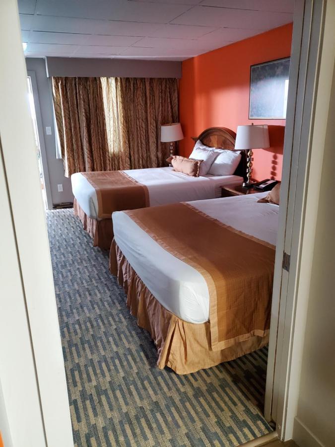 Ramada By Wyndham เมดิซีนแฮท ภายนอก รูปภาพ